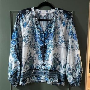 Fate Women's Navy and White Floral Blouse